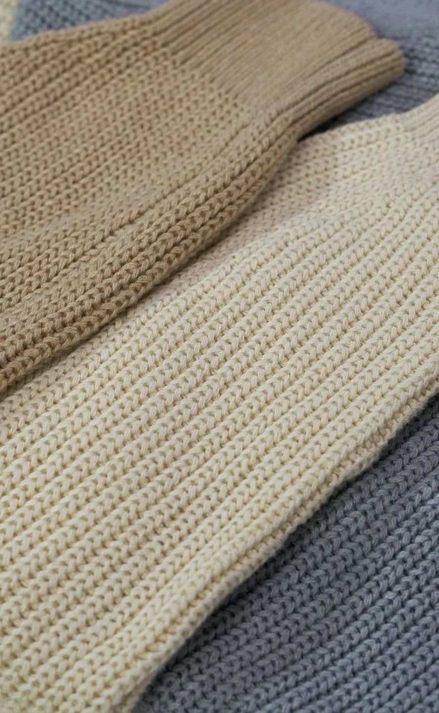 Sweter z wełny merino — Kremowy